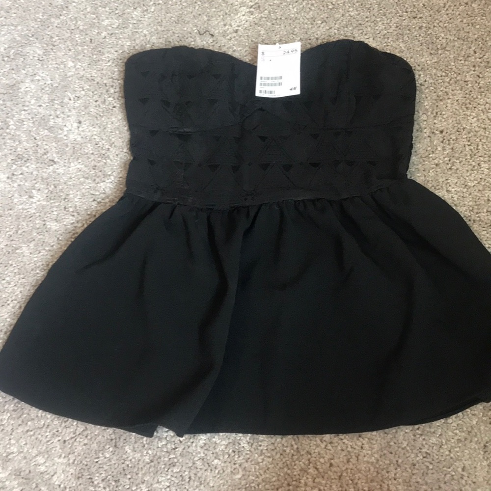 Strapless black top
